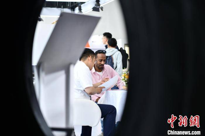 第十五屆中國（廣饒）國際橡膠輪胎展覽會(huì)開幕:橡膠輪胎